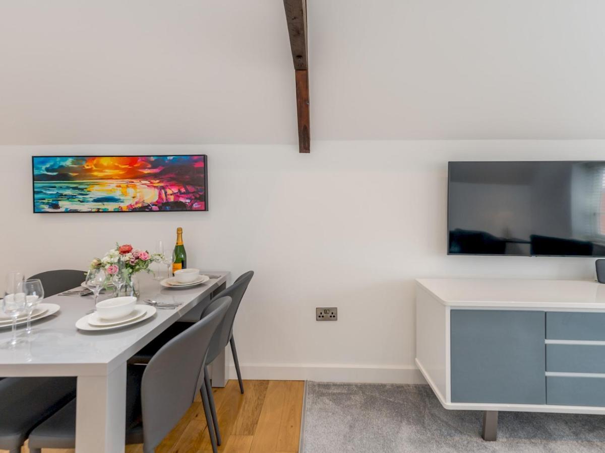 Apartment Pass The Keys 40c 2 Bed Celosia Beautiful Town Centre Shrewsbury